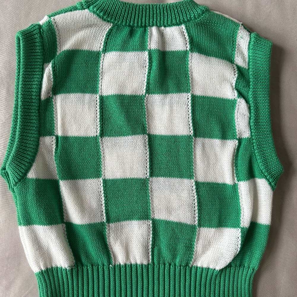 Checkered green and white top